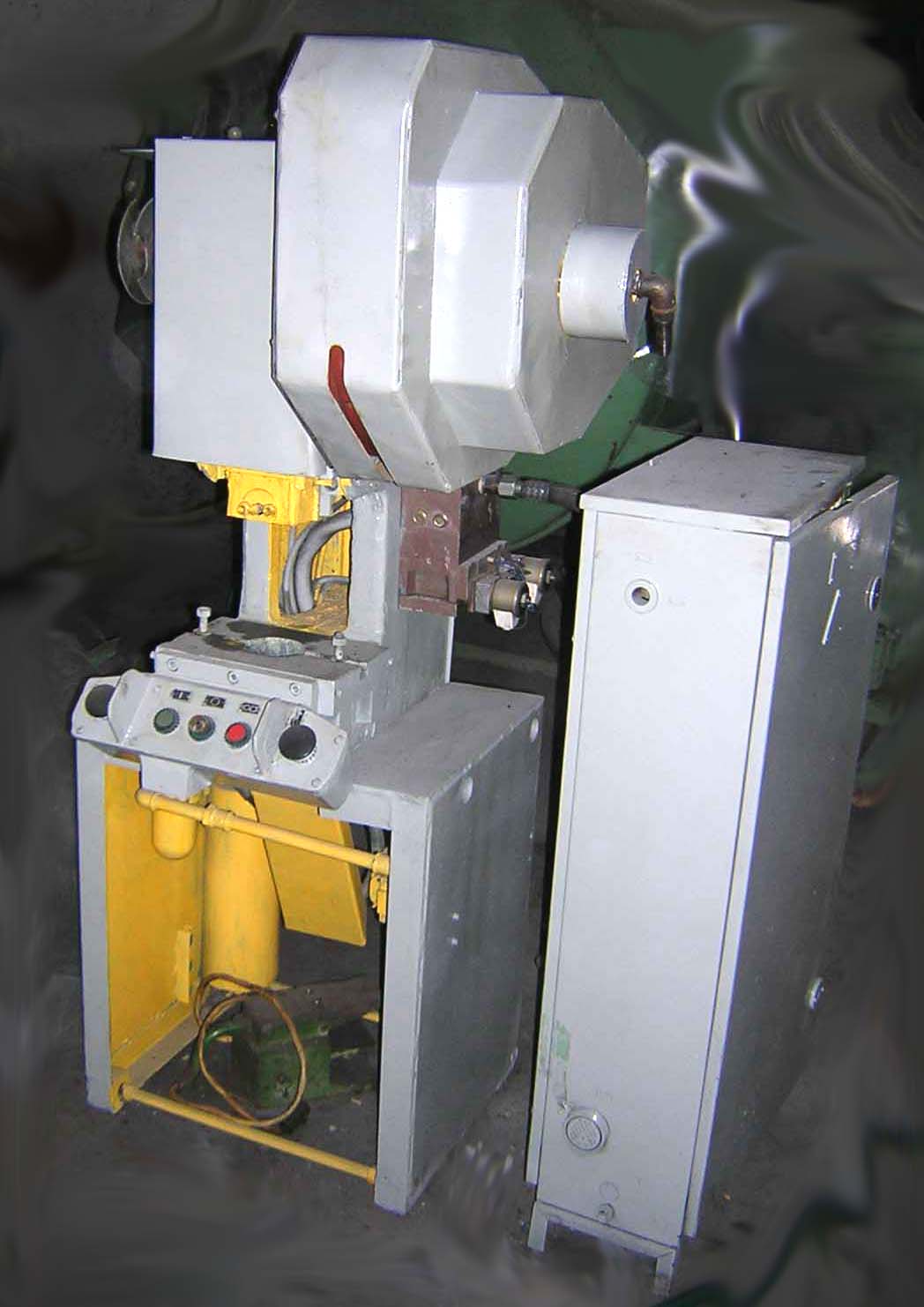 КД2114 Изображение кривошипного открытого ненаклоняемого пресса